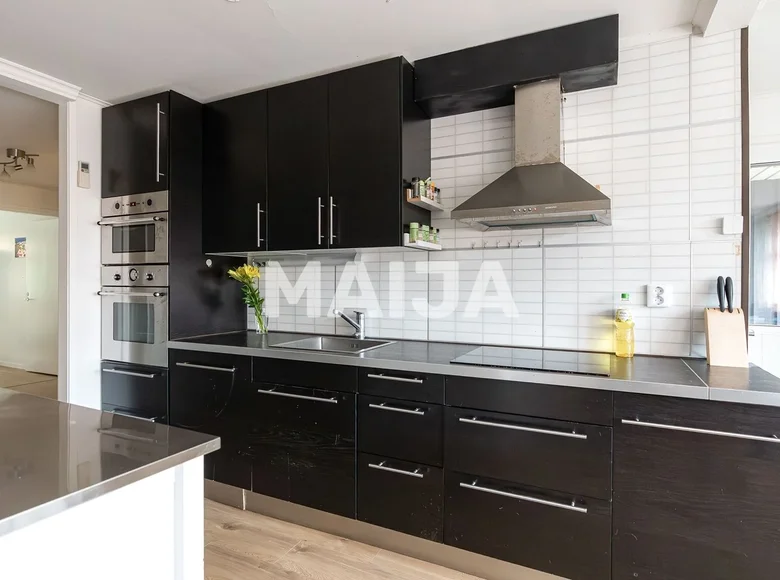 Дом 4 комнаты 92 м² Helsinki sub region, Финляндия
