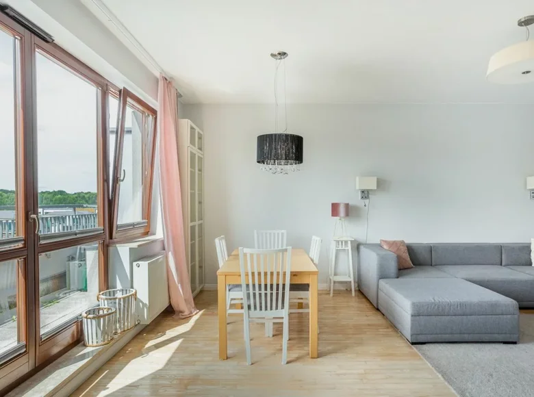 Apartamento 3 habitaciones 87 m² en Varsovia, Polonia