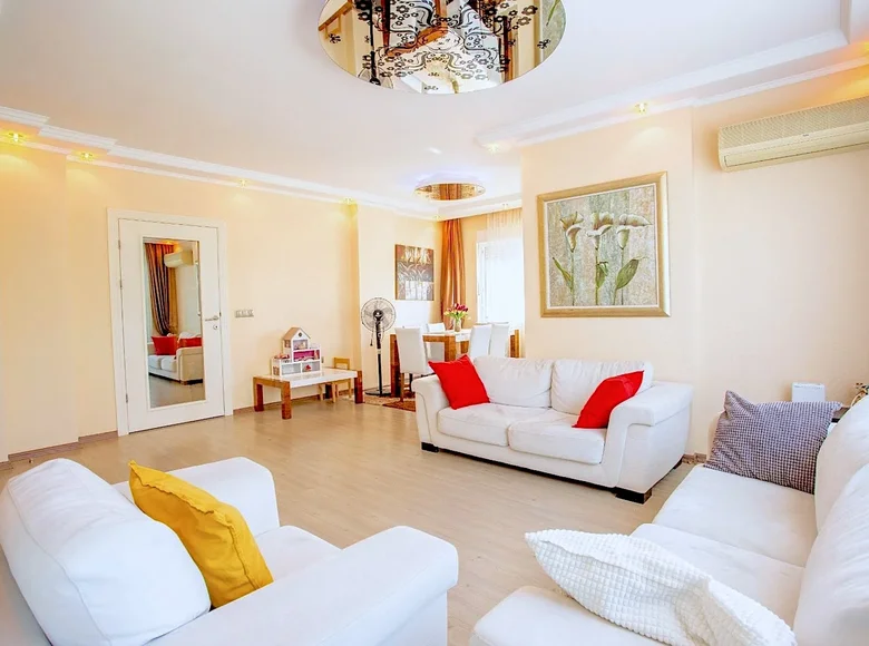 Mieszkanie 4 pokoi 135 m² Mediterranean Region, Turcja