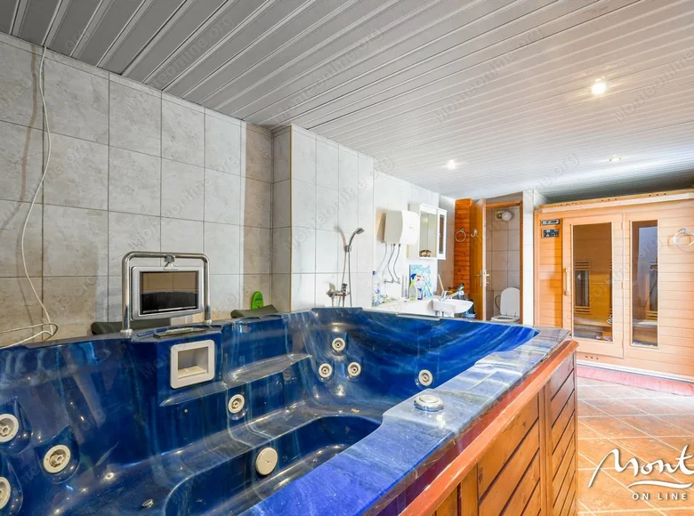 Villa de tres dormitorios 130 m² Krasici, Montenegro