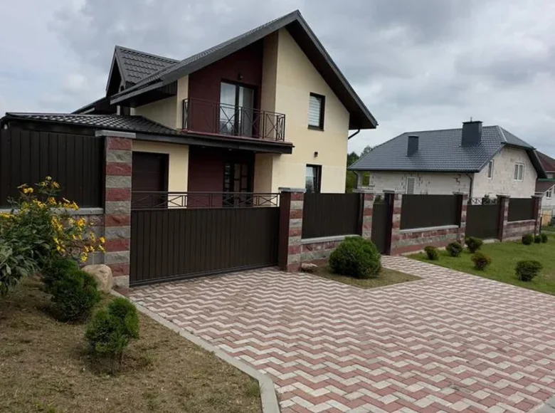 3 room cottage 160 m² in Zaslauje, Belarus