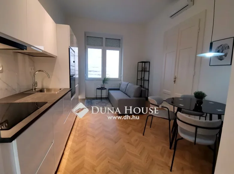 Apartment 1 bathroom 52 m² in Budapest, Hungary