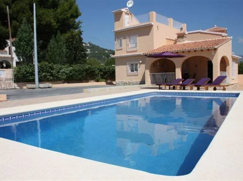 6 bedroom villa 600 m², All countries