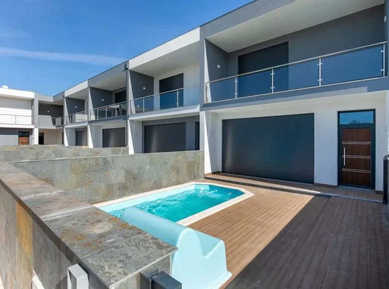 Studio apartment 4 bedrooms 222 m² Albufeira, Portugal
