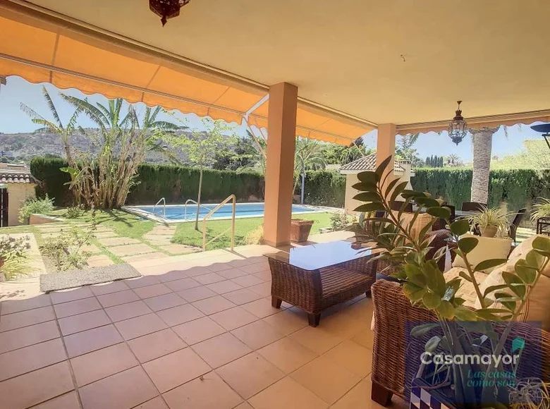 Chalet 256 m² Alicante, Spanien