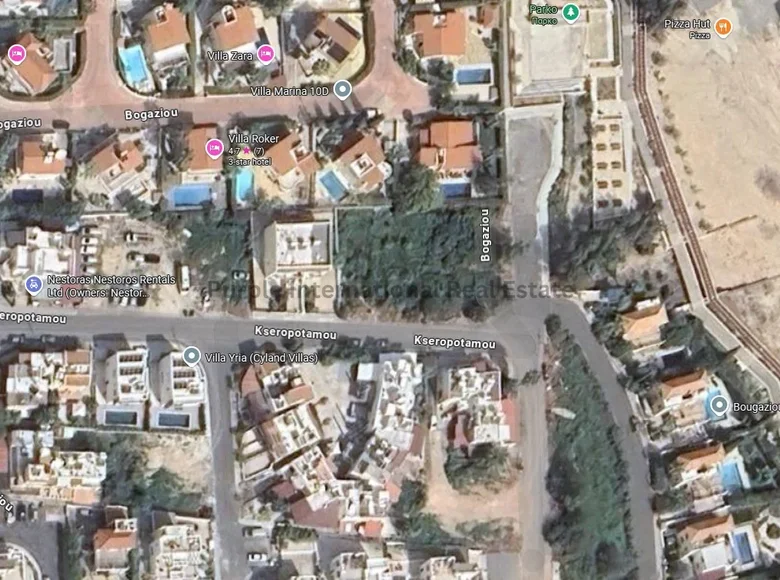 Atterrir  Péyia, Chypre