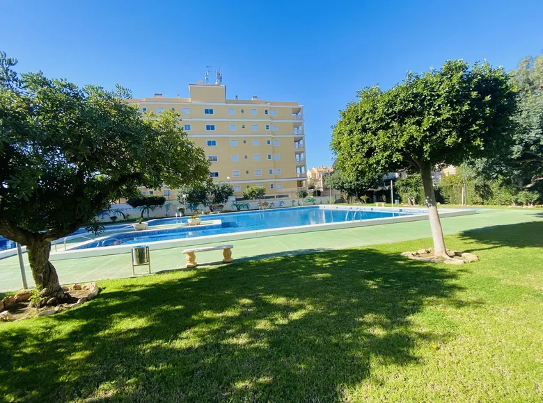 Wohnung 2 Schlafzimmer  Torrevieja, Spanien