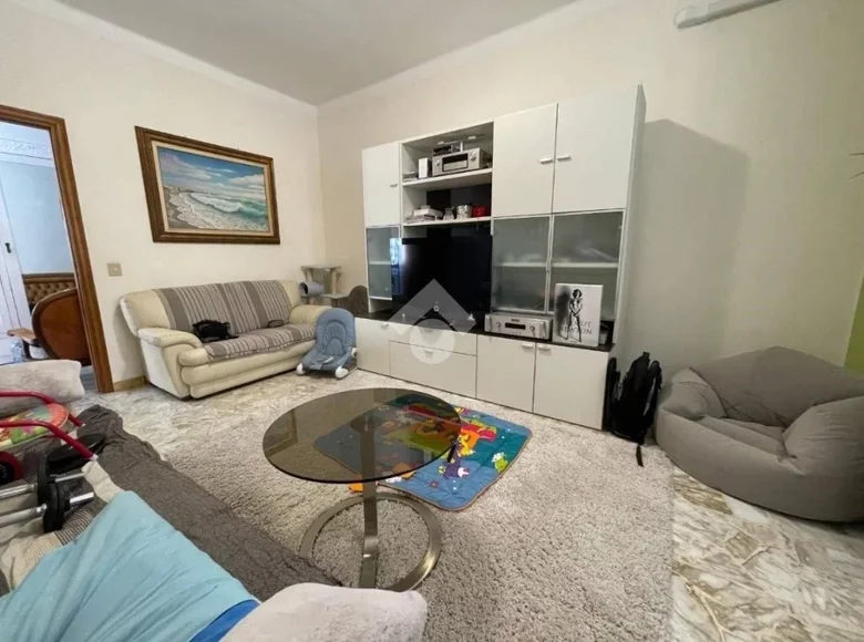 Mieszkanie 6 pokojów 126 m² Costarainera, Włochy