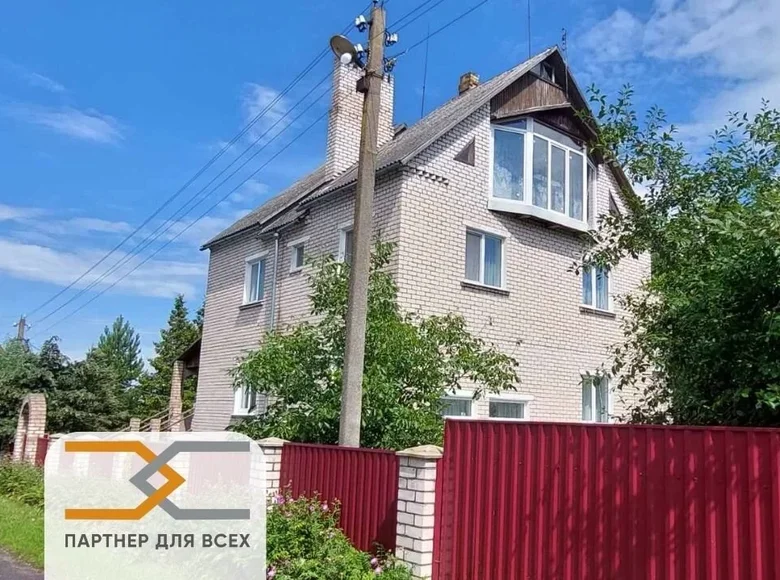 Cottage 250 m² Nyasvizh, Belarus