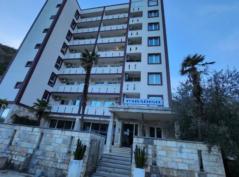Piso independiente 2 habitaciones 49 m² Budva, Montenegro