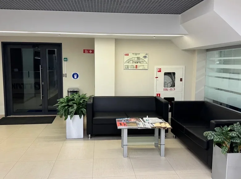 Office 1 756 m² in Moscow, Russia