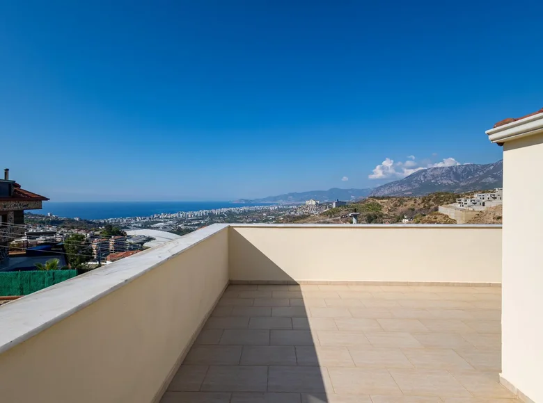 Apartamento 3 habitaciones 165 m² Kargicak, Turquía
