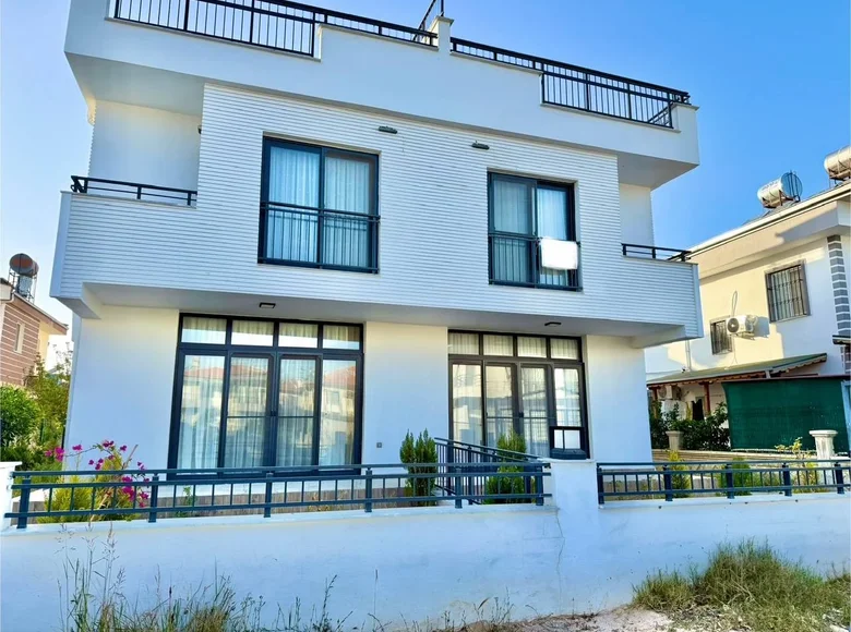 Bliźniak 4 pokoi 125 m² Mezitli, Turcja