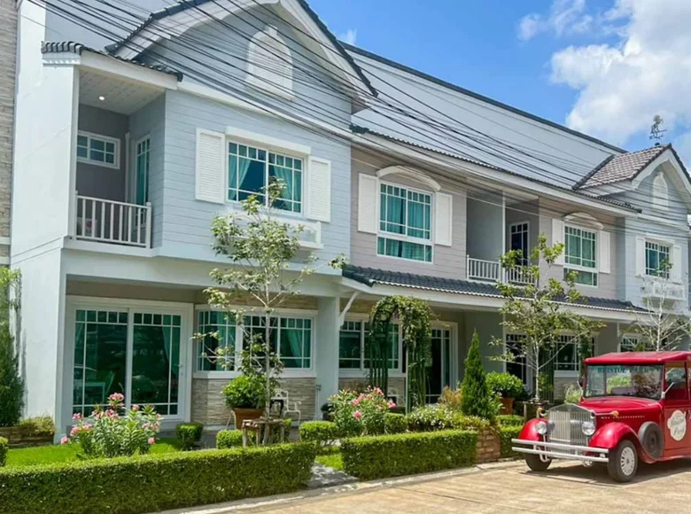 3 bedroom townthouse 130 m² ban nein thray, Thailand