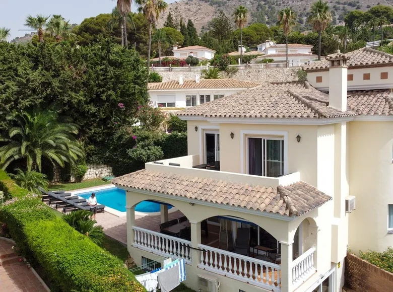 Villa 4 chambres 306 m² Benalmadena, Espagne