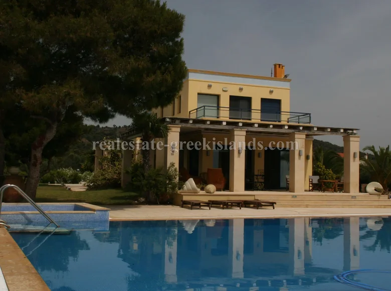 Villa 10 chambres 320 m² Agia Marina, Grèce