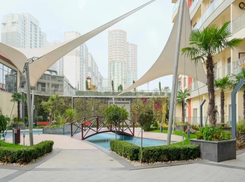 2 bedroom apartment 143 m² Esenyurt, Turkey