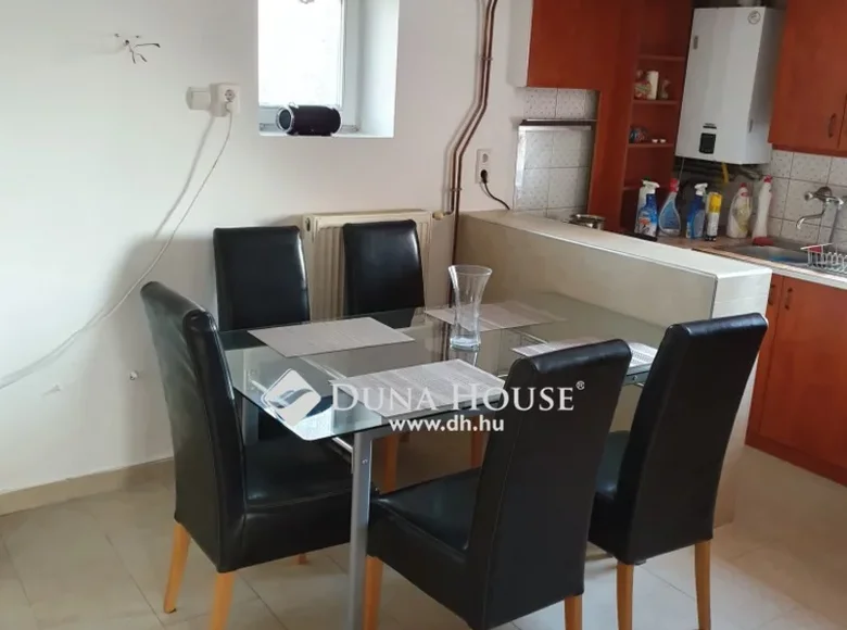 House 90 m² Sulysap, Hungary