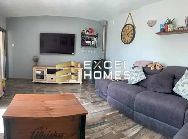 Casa 2 habitaciones  Gharghur, Malta