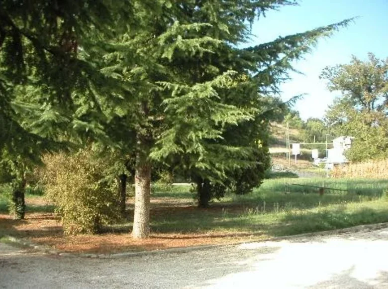 Producción 5 000 m² en Terni, Italia