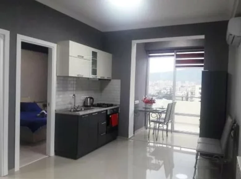 Apartamento 3 habitaciones  Tiflis, Georgia