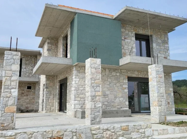 4-Schlafzimmer-Villa 150 m² Skala Fourkas, Griechenland
