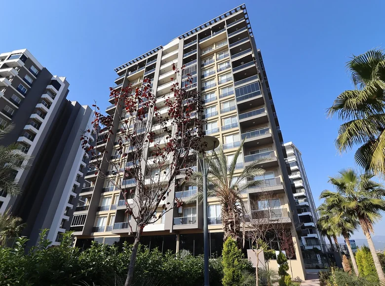 Mieszkanie 2 pokoi 67 m² Erdemli, Turcja