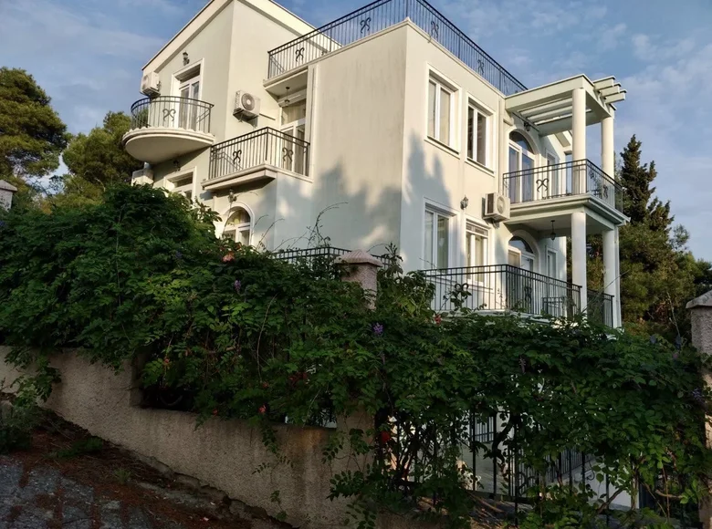 4-Schlafzimmer-Villa 240 m² Bar, Montenegro