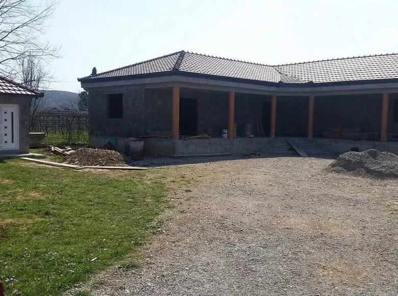 8 bedroom House 210 m² Podgorica, Montenegro