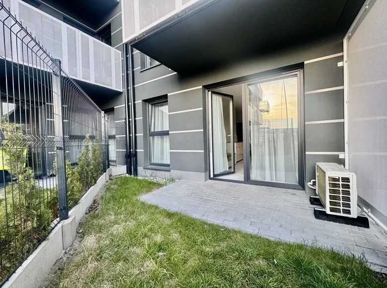 2 room apartment 43 m² in Warsaw, Poland