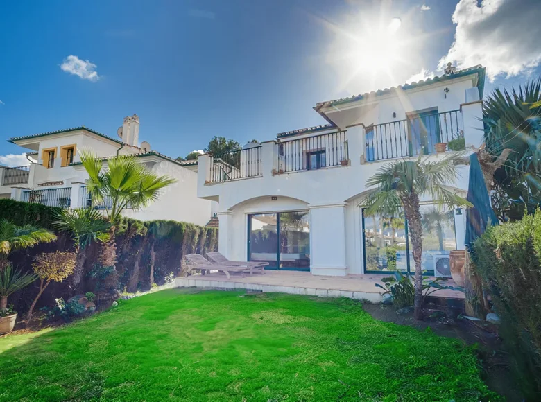 3-Schlafzimmer-Villa 287 m² Mijas, Spanien