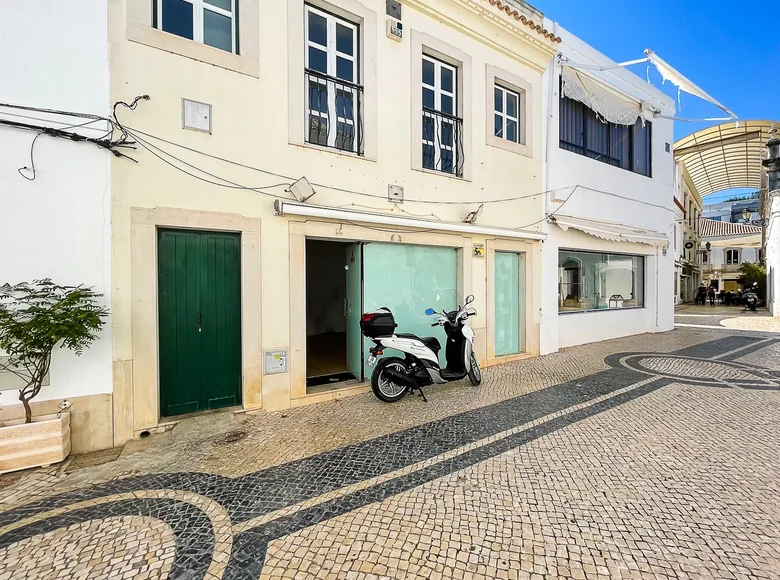 Магазин  Madalena, Португалия