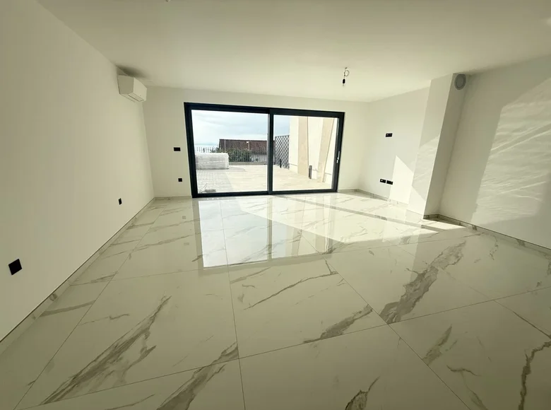 3 bedroom villa 172 m² Pobri, Croatia