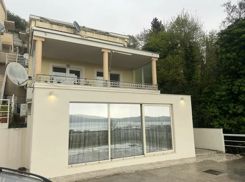 Wohnung 1 Schlafzimmer 44 m² Tivat, Montenegro