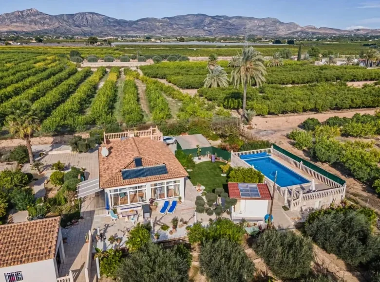 3 bedroom villa 167 m² Albatera, Spain