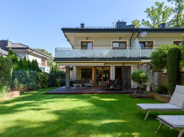 4 bedroom house 280 m² Warsaw, Poland