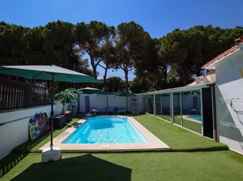 Villa de 4 dormitorios 269 m² Las Rosas, Španjolska