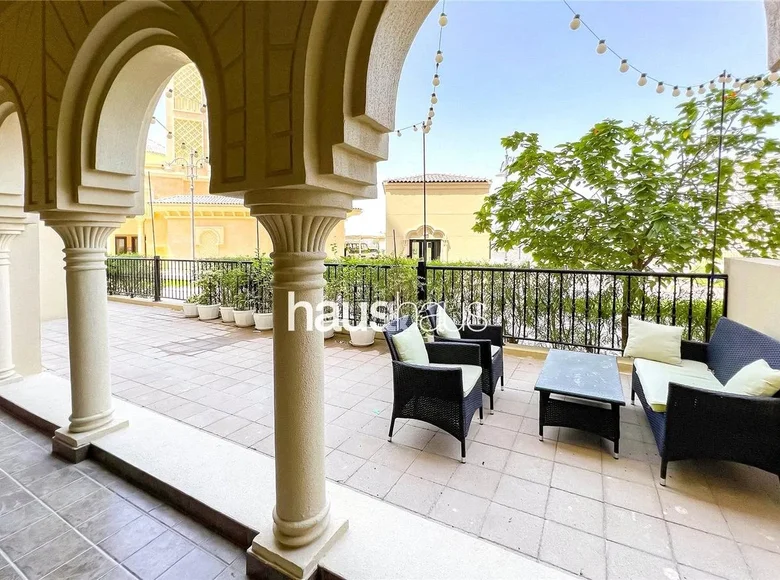 Mieszkanie 3 pokoi 2 551 m² Dubaj, Emiraty Arabskie