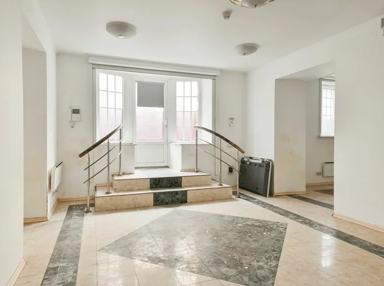 Sklep 229 m² Ryga, Łotwa