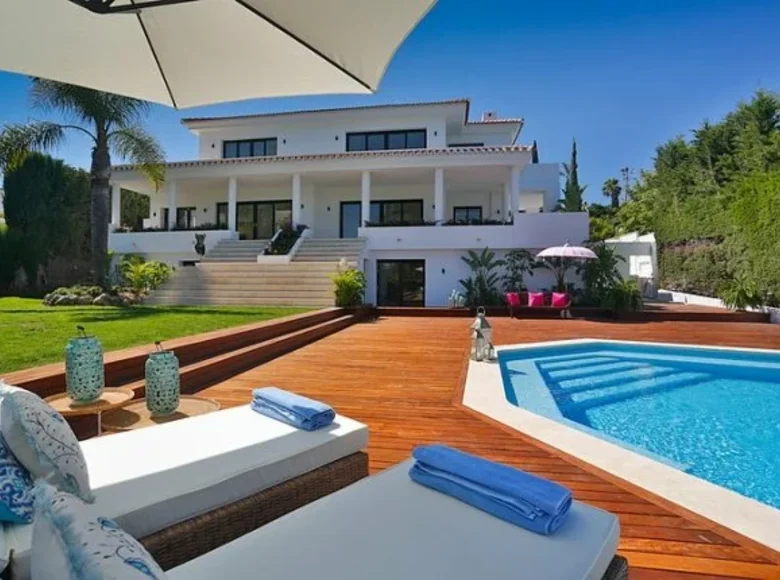 6-Schlafzimmer-Villa 446 m² Abadin, Spanien
