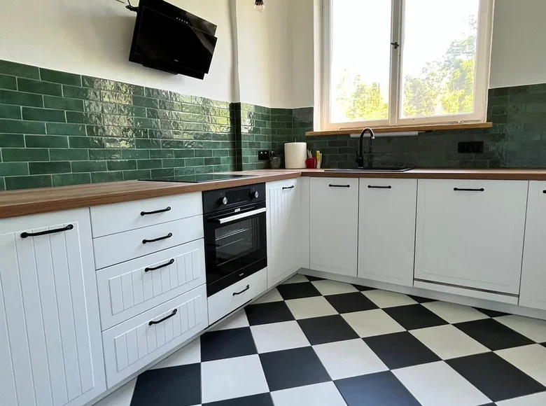 Wohnung 2 zimmer 67 m² in Warschau, Polen