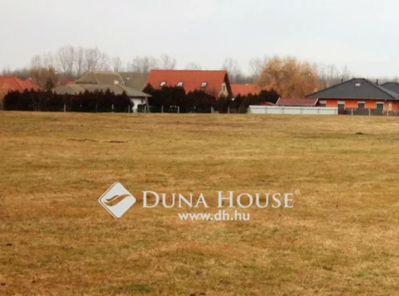 Land 16 410 m² in Central Hungary, Hungary