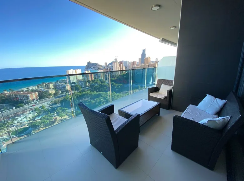 2 bedroom apartment 100 m² Benidorm, Spain