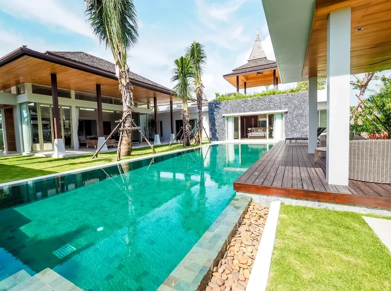 4 bedroom Villa  Choeng Thale, Thailand
