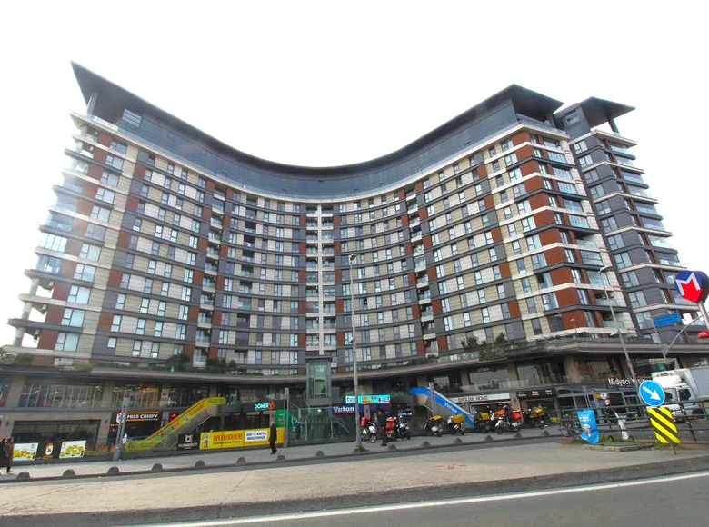 4 bedroom apartment 295 m² Bayrampasa, Turkey