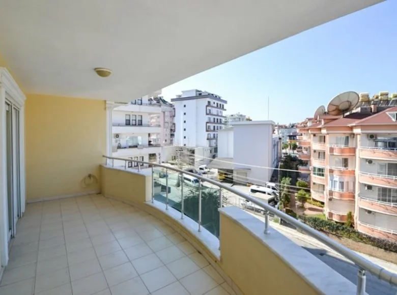 Mieszkanie 4 pokoi  Alanya, Turcja