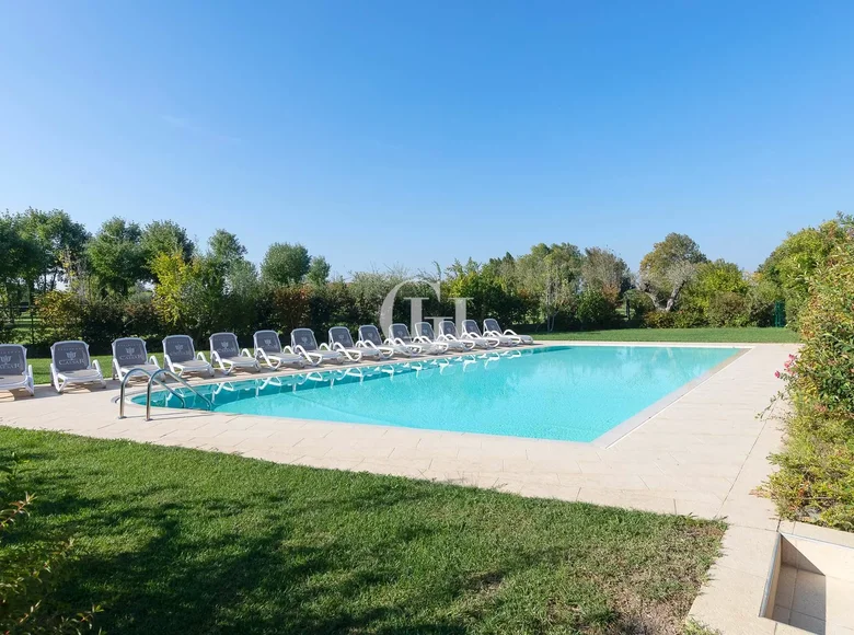 3 bedroom apartment 147 m² Sirmione, Italy