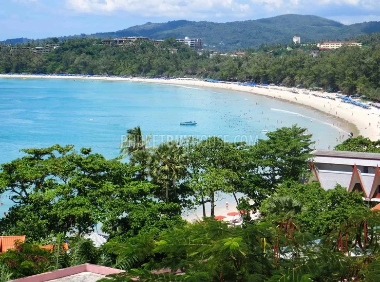 Вилла 3 спальни 250 м² Карон, Таиланд