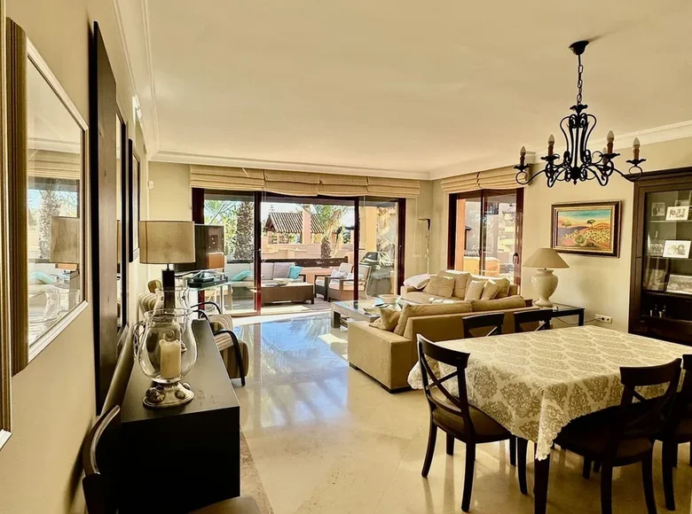 Wohnung 3 Schlafzimmer 145 m² San Pedro Alcantara, Spanien