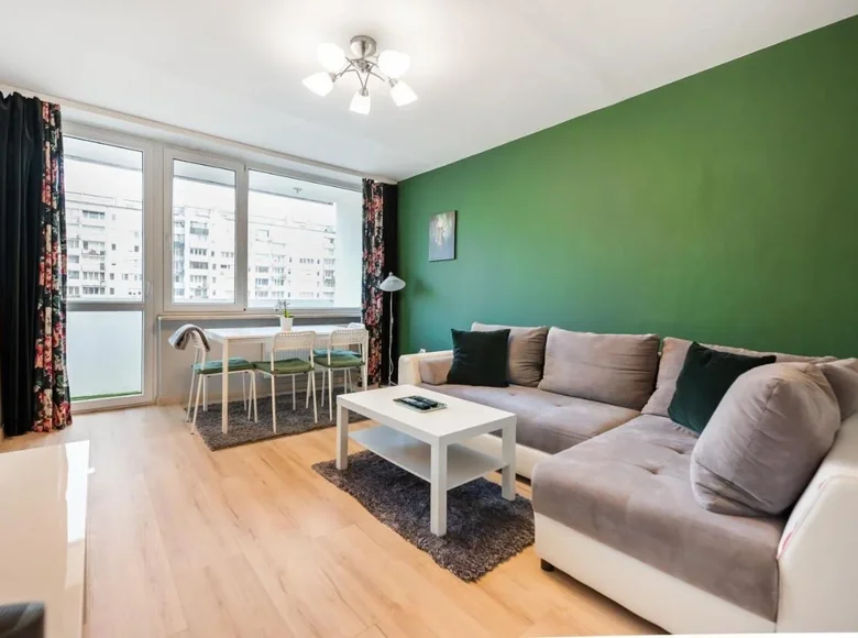 2 room apartment 43 m² in Warsaw, Poland